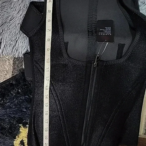 Buy 1, get 1 free! 🔥  The Kimberly Reid Collection 3 Belt Vest Waist  Trainer - Picture 13 of 14